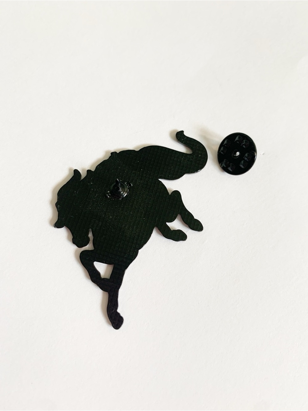 New Rainbow Brite & Friends 80s Cartoon Enamel Pin Brooch 1 1/2 inch - Picture 2 of 3